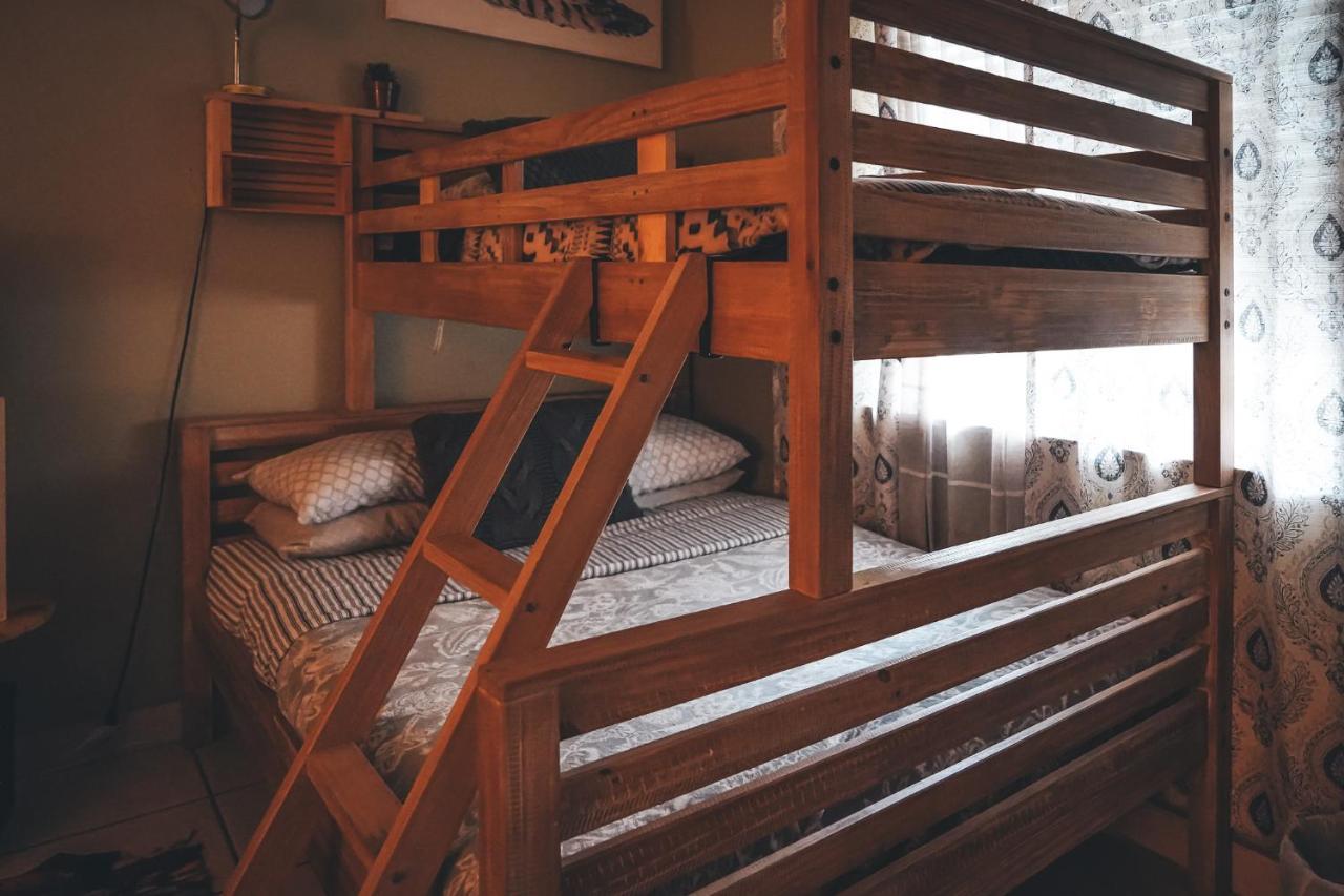 Hollywood Light Haven Lodge ภายนอก รูปภาพ