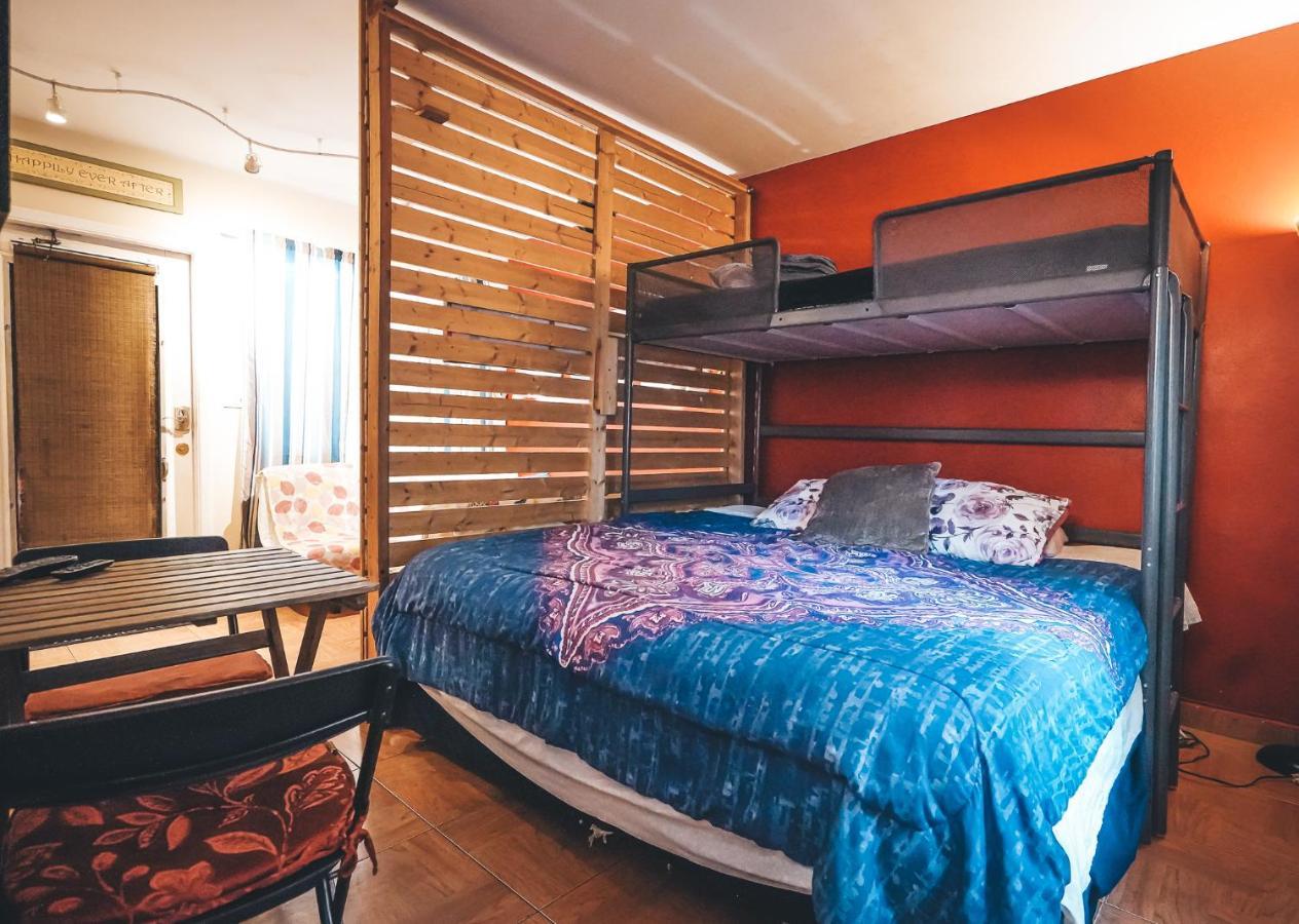 Hollywood Light Haven Lodge ภายนอก รูปภาพ